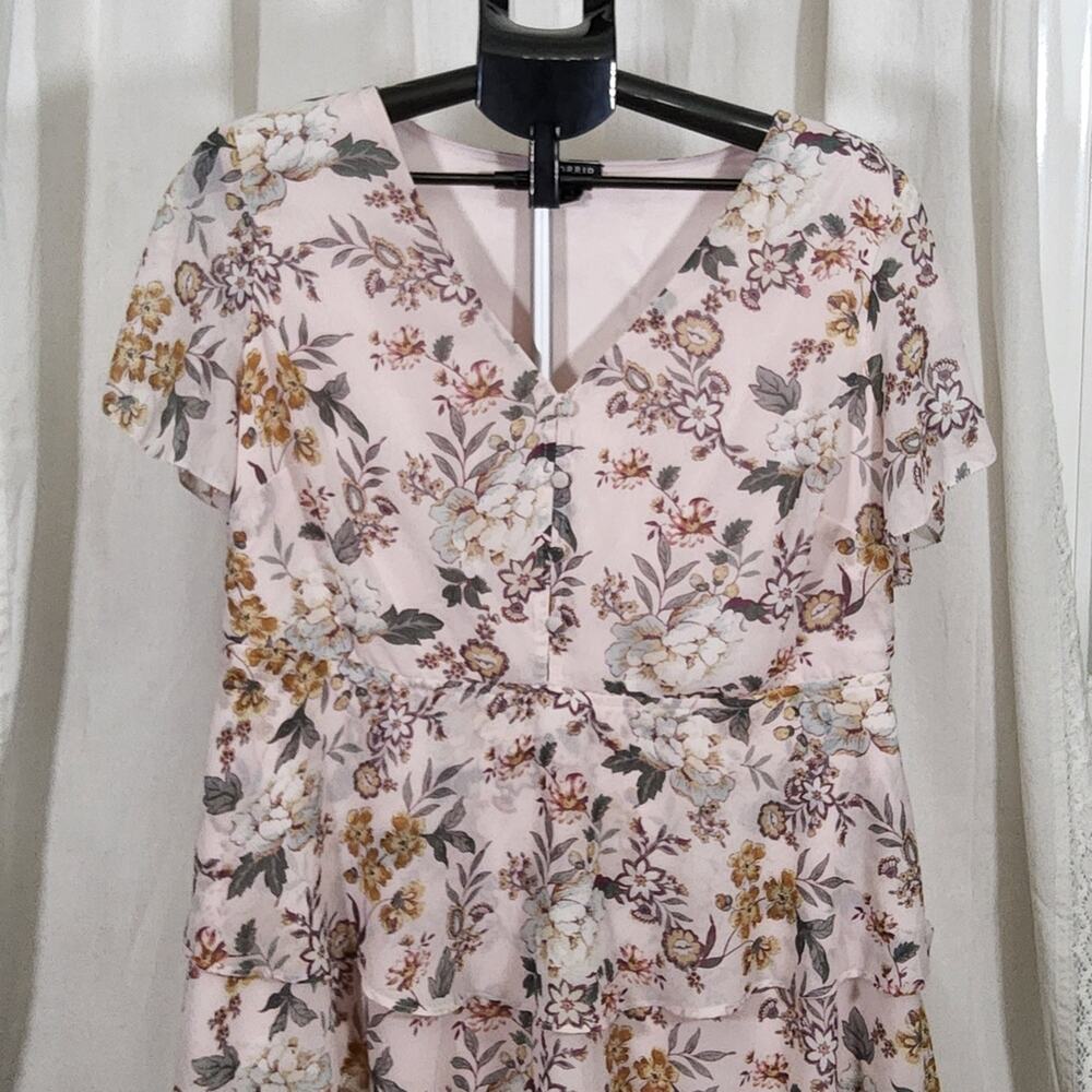 Torrid Floral Peplum Blouse Women’s Size 1 | V-Neck Button Front Top